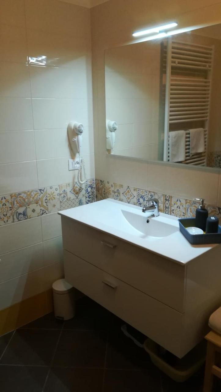 Casabb Apartment Тосколано Мадерно Екстериор снимка
